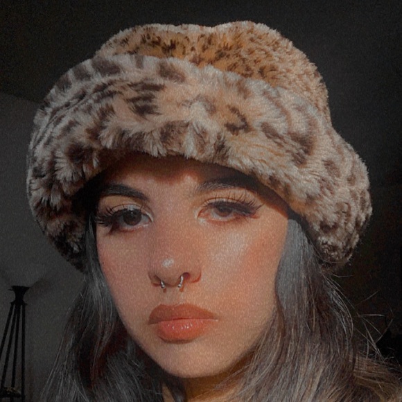 Cheetah Print Faux Fur Bucket Hat 